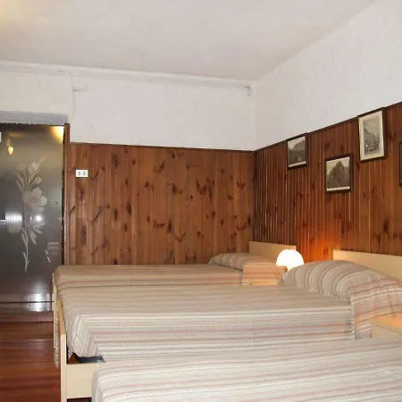 Locazione Turistica Casa Piturina Nyaraló *